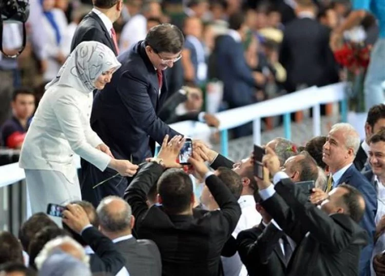 Davutoğlu resmen yeni Genel Başkan