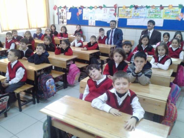Müdür Kocagöz okulları gezdi