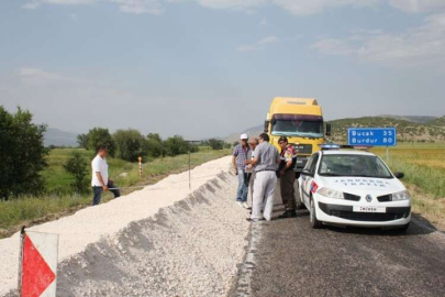 Korkuteli-Bucak Yolunda Kaplama Yol Çalışması Başladı