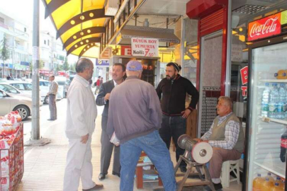 Özbek esnafla bir araya geldi