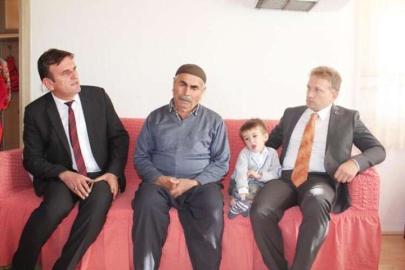 Bayramda şehit aileleri unutulmadı
