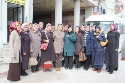 Ak Kadınlar Durmak bilmiyor