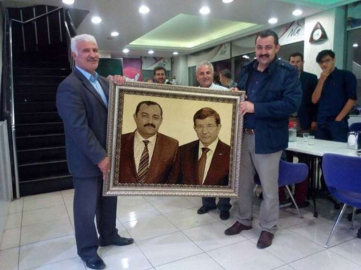 Sümer’e halı hediye edildi