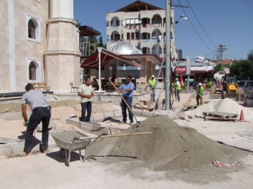 Korkuteli Belediyesi’nden Peyzaj çalışmaları