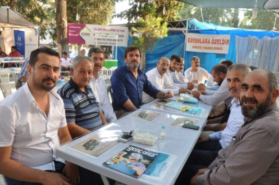 Kermes açılışına siyasiler katıldı