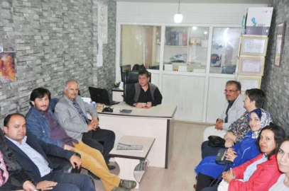 Akdeniz “Gazetecilik fedakarlık isteyen bir meslektir”