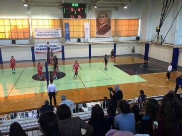 Gençlik fırtınası devam ediyor
