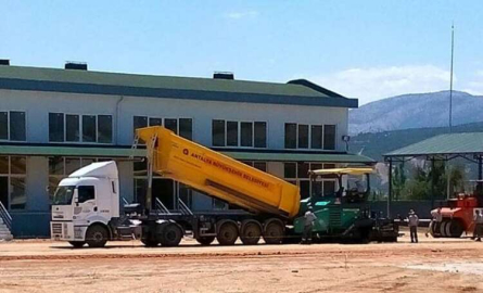 Vurur Yüze ifadesi Hal 300 Bin Bitanesi