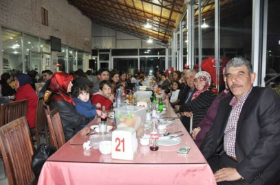 Arif Cebeci Ortaokulu öğretmenlerini unutmadı