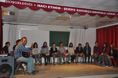 Gençler engellilere dikkati sanatla çekecekler