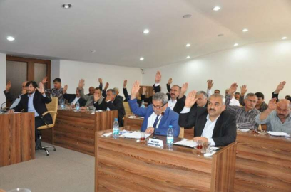 Meclis bugün toplanıyor