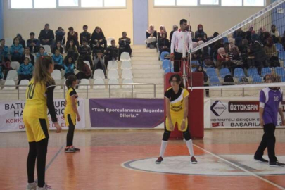 Okullar voleybolla hayat olsun