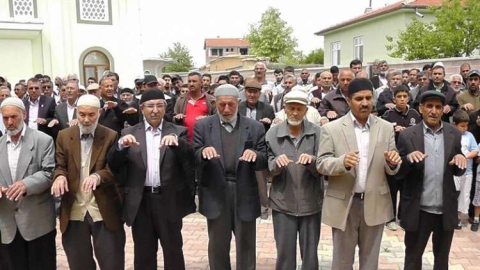  Çiftçiler Kuraklıktan endişeli