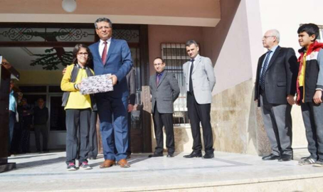 Öğrenciler karne sevinci yaşadı