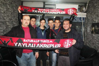 Akrepler yalnız bırakmayacak