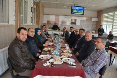 Öğretmenevi kahvaltıda görücüye çıktı