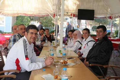 Bu kızlar ödülü hak ettiler