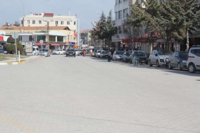 Bir kutu boya ile oluyormuş