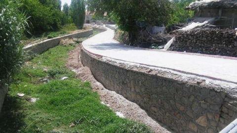 Yelten’de Kilitli Parke taşı devam ediyor