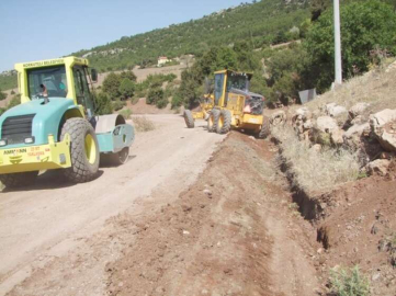 Korkuteli Belediyesi yeni yollar açıyor