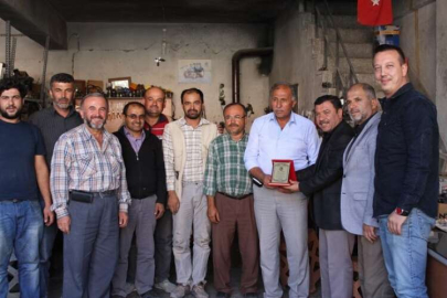 Esnaf ve Sanatkârlar Odasından Ustaların Ustasına Plaket