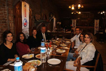 Eğitim İş’ten yemek