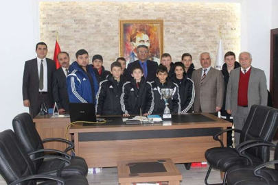 Sporculardan İlçe Milli Eğitime ziyaret