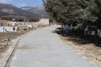 Akyar mezarlığına kilit taşı döşendi