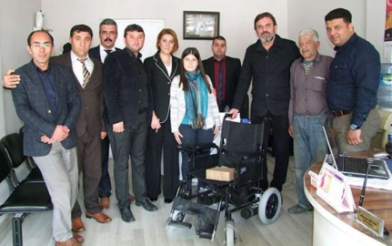 Gökce anlamlı desteğini sürdürüyor