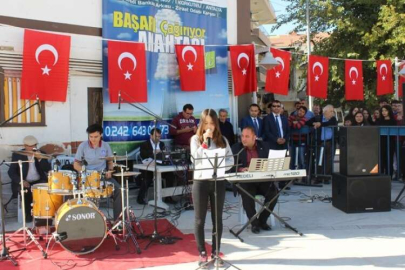 Istanaz ve İsinda yılsonu gösterisi yapacak