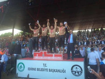 Korkuteli’nin gururu Okan Acar