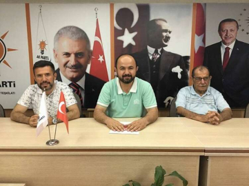 Ak Parti toplandı