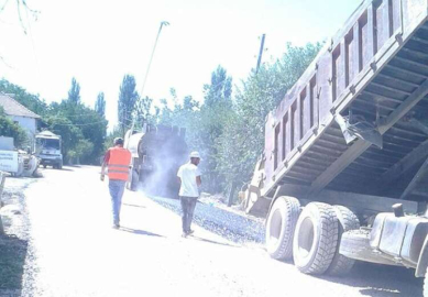 Esenyurt ve Taşkesik’de asfalt çalışması