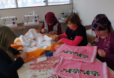 ASMEK kursları tüm hızıyla devam ediyor