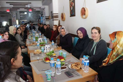 Halk eğitimden yemek