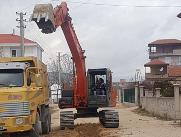 Kanalizasyon çalışmaları devam ediyor