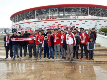 Taraftar her zamanki gibi yerini aldı