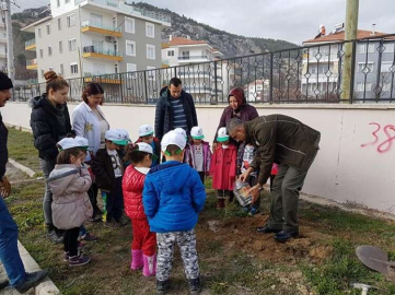 “Yeni yıla fidan dikerek girelim”