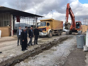 Kanalizasyonda çalışmalar devam ediyor