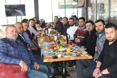 Yaşam ve Korkutelispor kahvaltıda buluştu