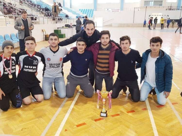 Sarı’dan şampiyonlara teşekkür