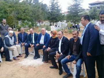 Yapılmışev babasını ebediyete uğurladı