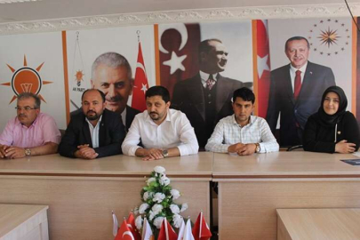 "Biz Cumhurbaşkanımız için çalışıyoruz"