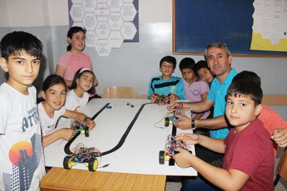 Mehmet Akif’ten robotik kodlama çalışması