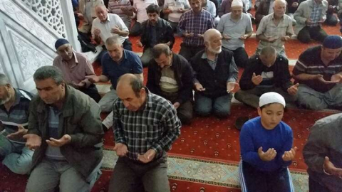 Kadir gecesi huşu içinde geçti