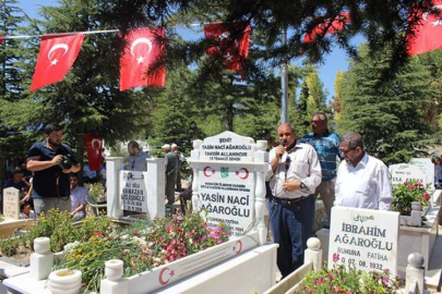 Ağaroğlu,' 50 evladım da olsa bu vatan için feda olsun'