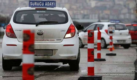 Sürücü adayları ter dökecekler