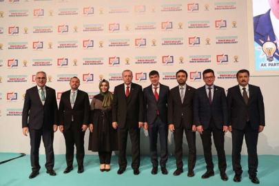 Ak Parti Antalya’da resmen Türel’e devam dedi