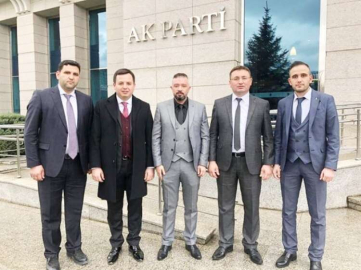 Ak Parti’de listeler açıklanmadı