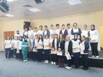 Devlet hastanesi stajyerlerini geleceğe hazırlıyor